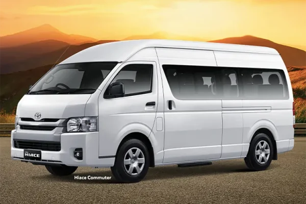 hiace-commuter-exterior